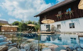 Der Schlosswirt Zu Anif - Biedermeierhotel Und Restaurant